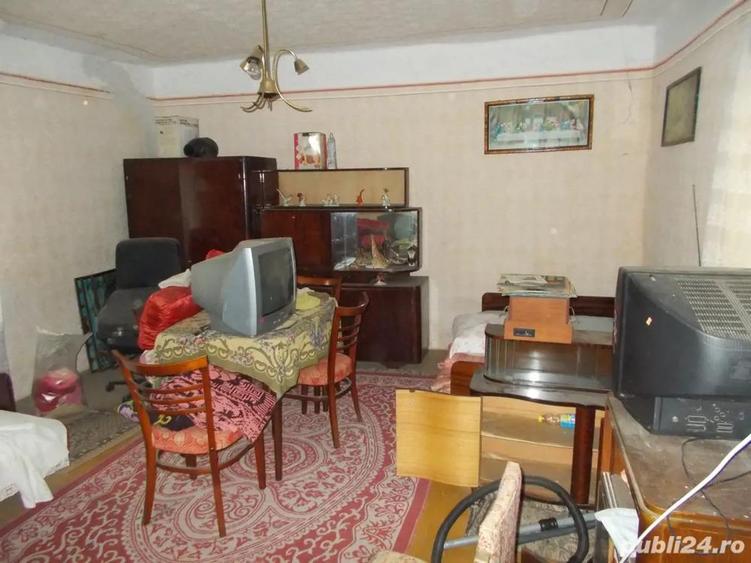 Casa Ianova, 2corpuri, 3 camere, 1500mp teren - 13