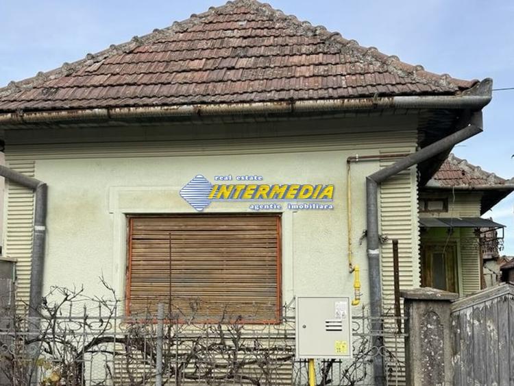 Casa individuala 3 camere Vanzare Barabant cu 1096 mp. toate utilitatile - 3