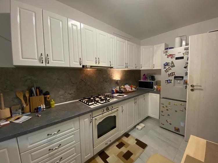 Duplex cu 4 camere si mansarda. Complet mobilat si utilat. Comision 0 - 3