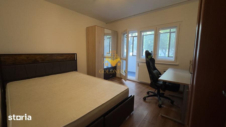 Apartament cu 3 camere, mobilat în Central