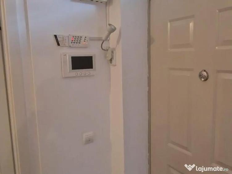 Casa / Vila cu 5 camere de vanzare in zona Tomis Mall - 2