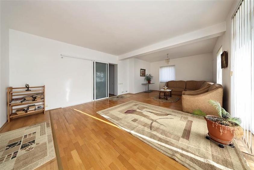 Vanzare Casa zona Tractorul, teren aferent 700 mp - 26