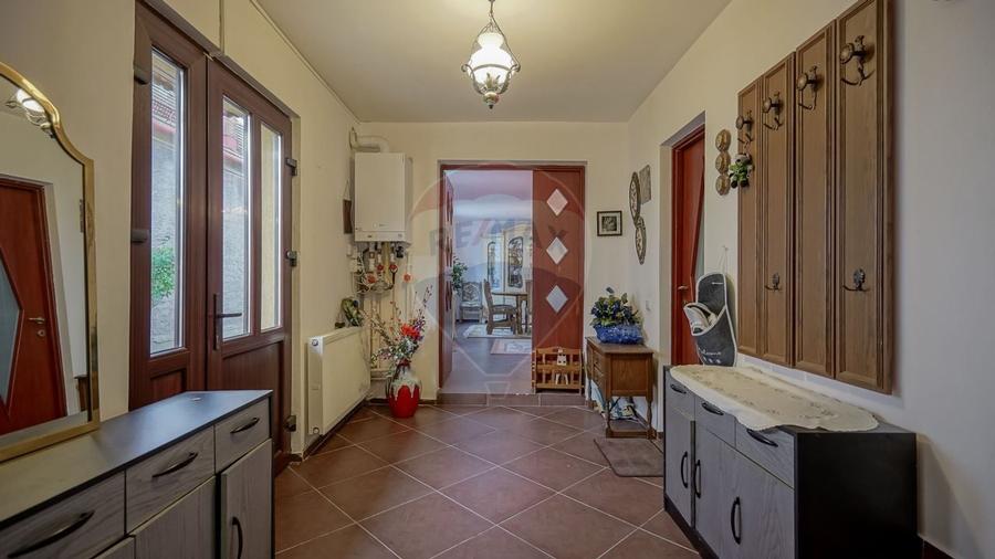 Comision 0 %! Casa de vanzare in Sacele, zona Cernatu! - 5