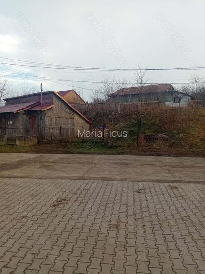 Casa batraneasca de vanzare la ?ara Casa batraneasca de vanzare la ?ara