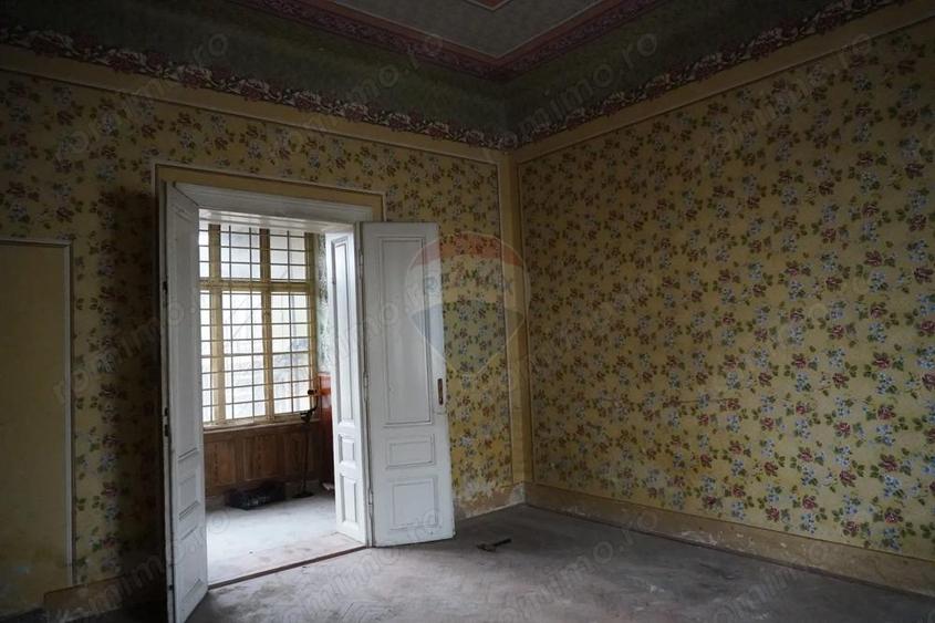 Casa / Vila cu 5 camere de vanzare - 6