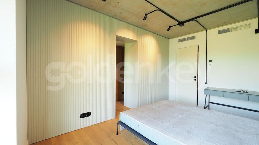 Apartament Loft spatios cu 4 camere | terasa 32mp - 16