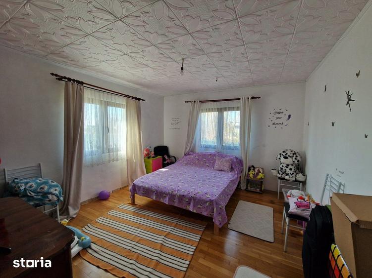 Mihailesti, vanzare vila P+M, 258mp, teren 912mp. - 3