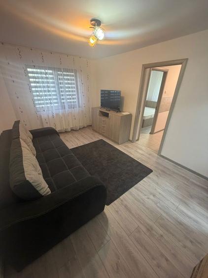 De vanzare apartament 2 camere - 3