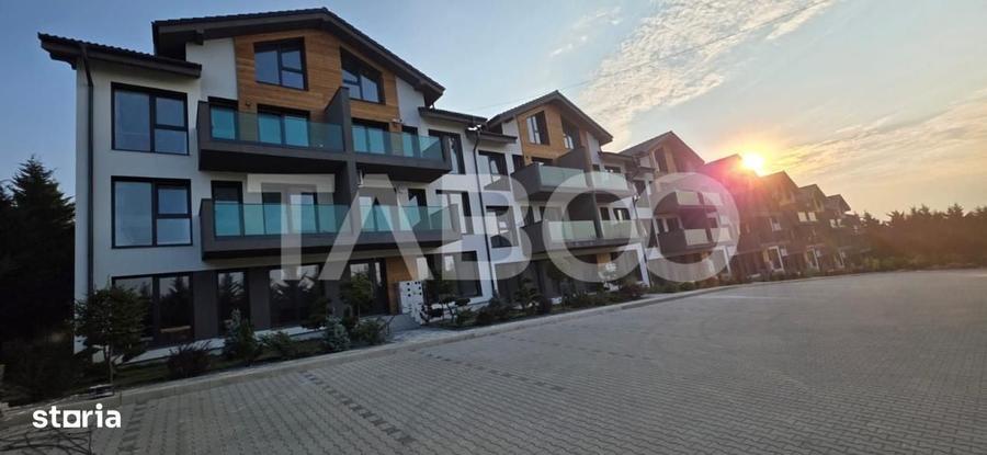 Apartament cu 3 camere decomandat în Cristian