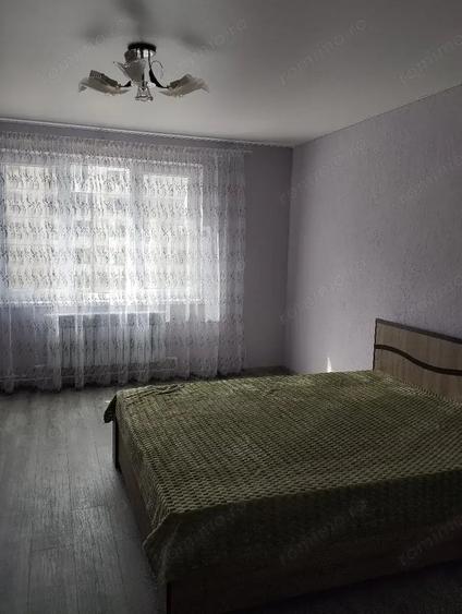 Garsonieră decomandată în P-ța Victoriei