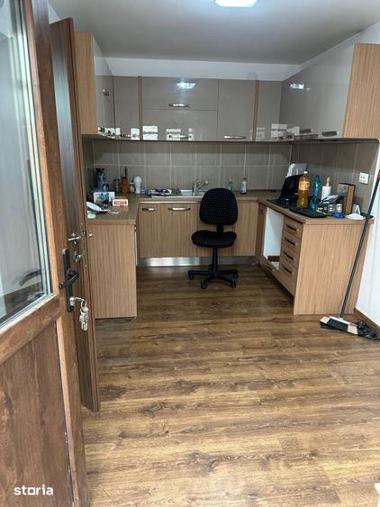 Casă cu 5 camere cu Teren 163 Mp în Central