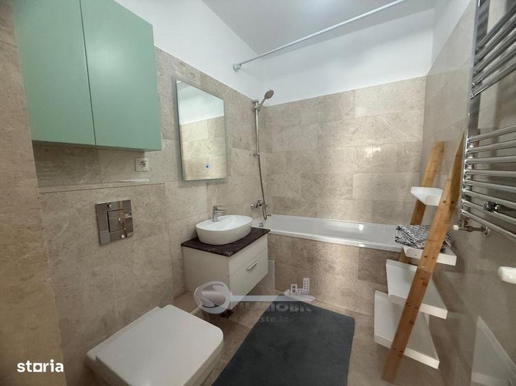 Apartament cu 3 camere decomandat în Copou