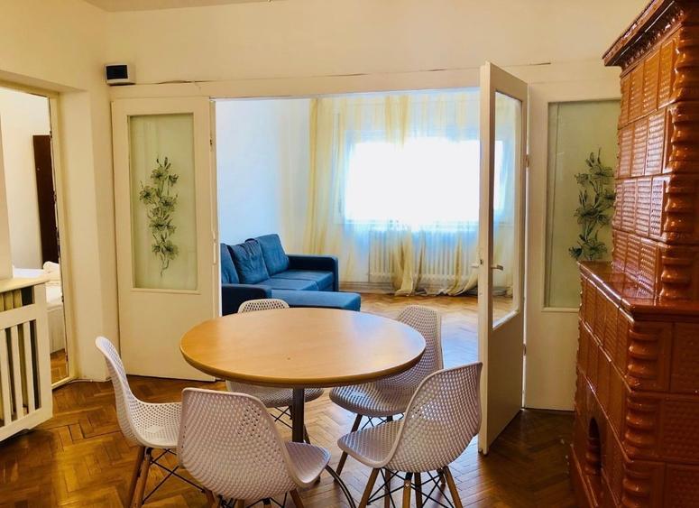 Apartament cu 4 camere decomandat, mobilat în Ultracentral