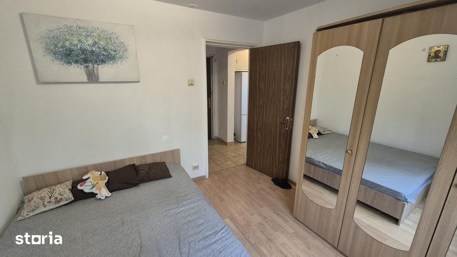 Apartament cu 2 camere decomandat în Tei