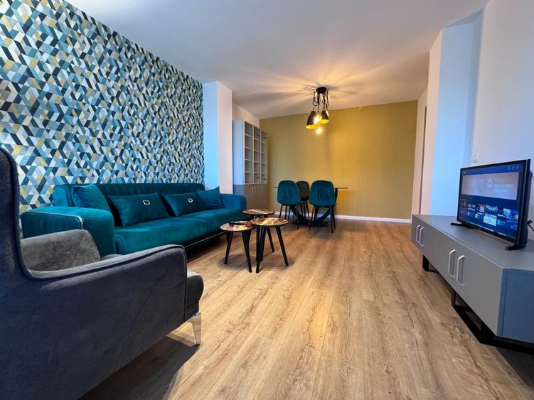Apartament cu 2 camere decomandat în P-ta Presei Libere