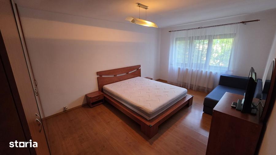 Apartament cu 4 camere în Central