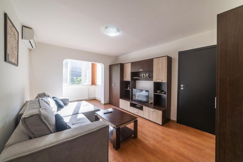 Apartament cu 2 camere semidecomandat, mobilat în Cetății