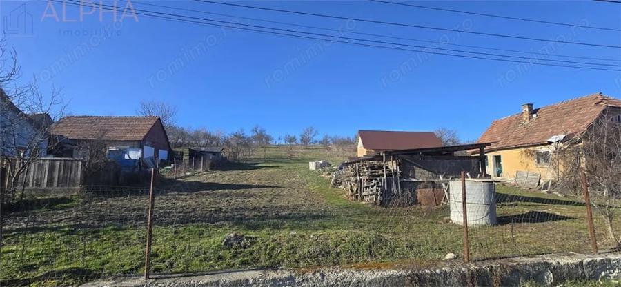 Teren de 3808 mp, în Monariu