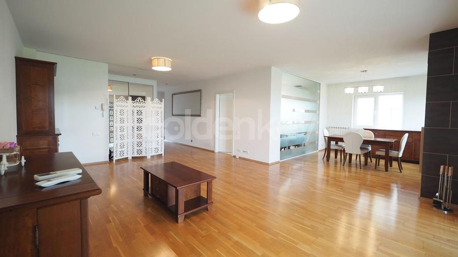 Apartament cu 4 camere decomandat, mobilat în Pipera