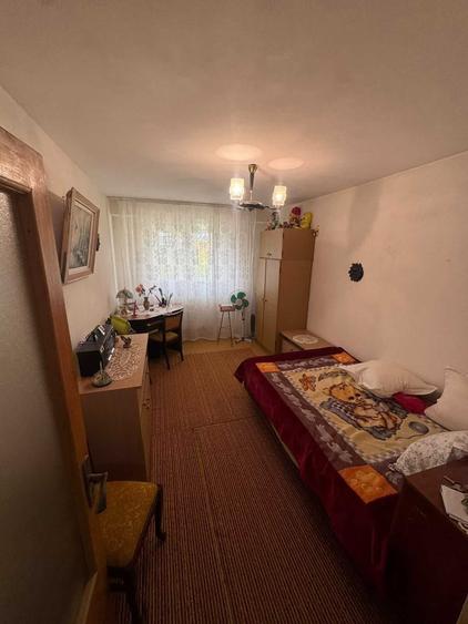 Apartament cu 3 camere decomandat în Micro 39