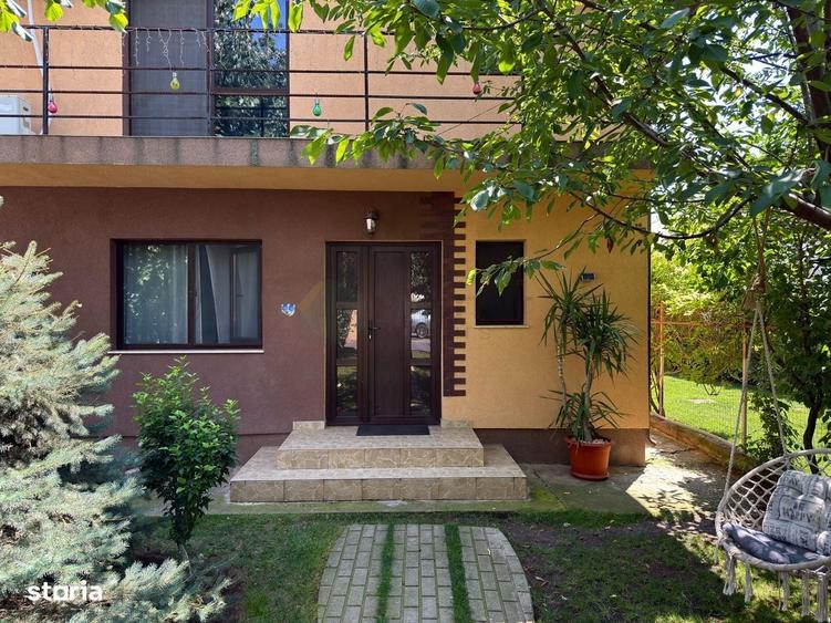 Casă cu 4 camere în Tunari