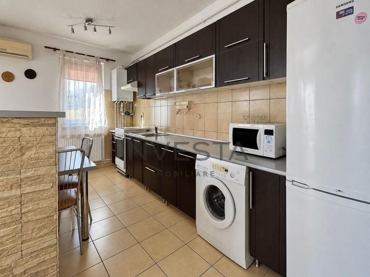 Apartament cu 2 camere semidecomandat, mobilat în Bună Ziua