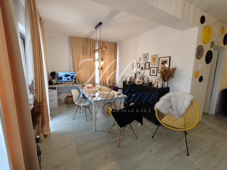 Apartament cu 2 camere semidecomandat, mobilat în Florești
