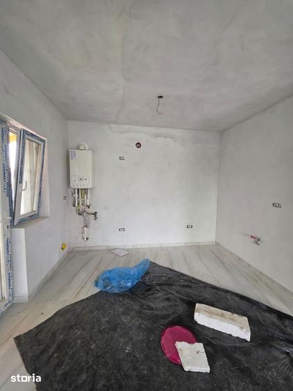 Casă cu 4 camere cu Teren 380 Mp în Hemeiuș