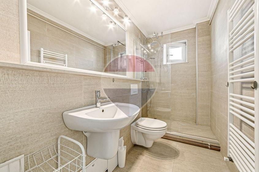 Apartament cu 2 camere semidecomandat, mobilat în Ultracentral
