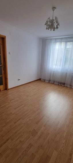 Apartament cu 2 camere decomandat în Humulești