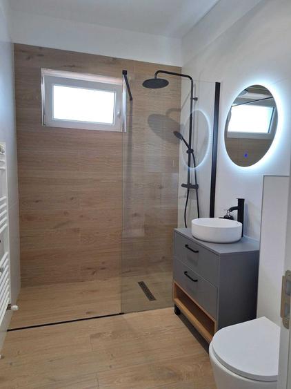 Apartament cu 2 camere decomandat în Florești