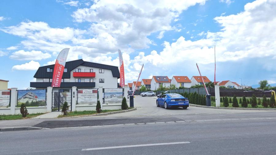Apartament cu 3 camere decomandat în Bartolomeu