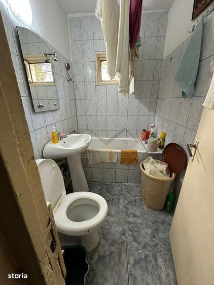 Apartament cu 3 camere semidecomandat în Alexandru cel Bun