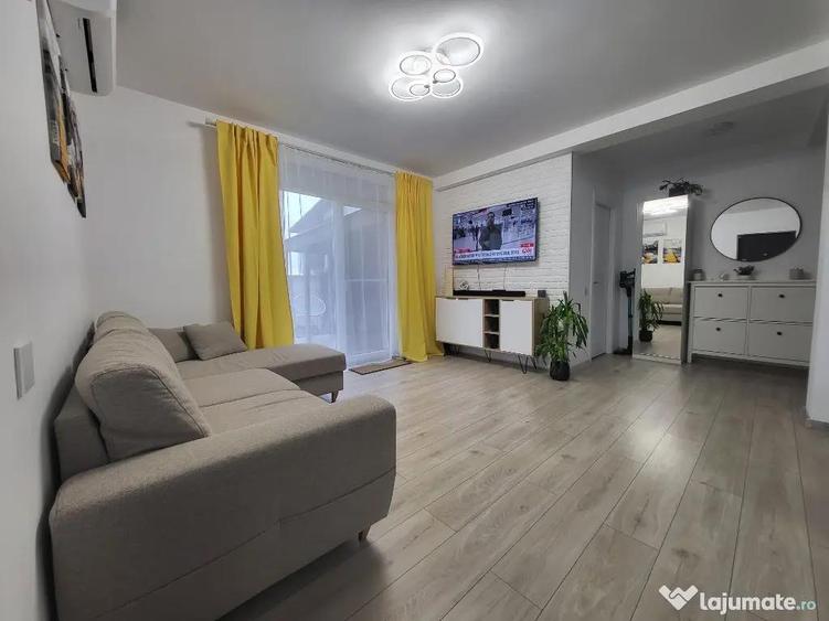 Casă cu 3 camere cu Teren 100 Mp în Central