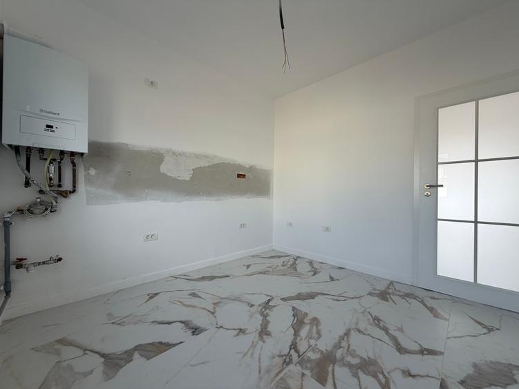 Duplex cu 5 camere cu Canalizare în Moșnița Nouă