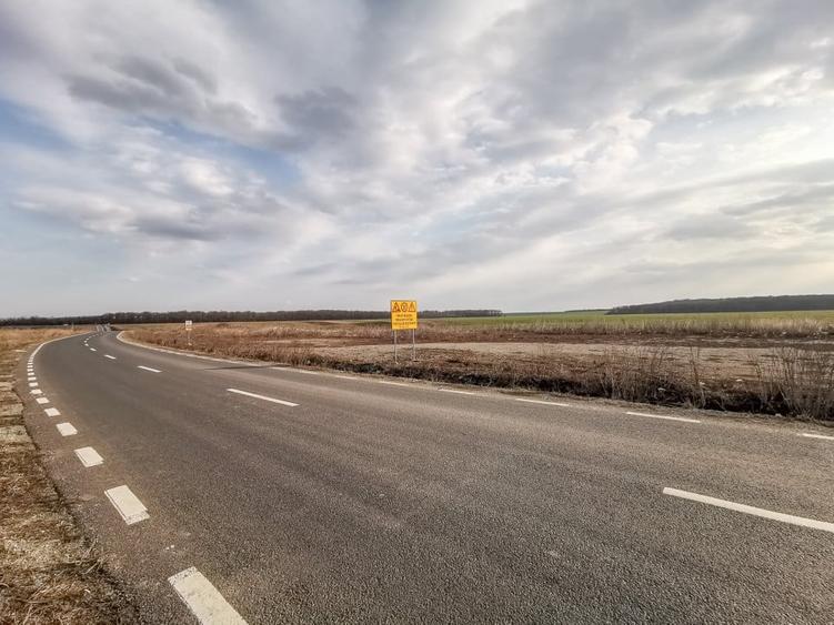 Teren Construcții intravilan de 13368 mp, în Poșta