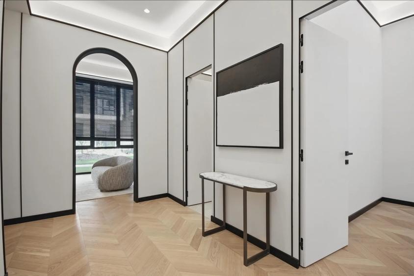 Penthouse cu 3 camere decomandat în Pipera