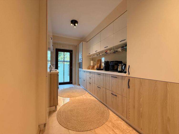Apartament cu 3 camere decomandat, mobilat în Bucureștii Noi