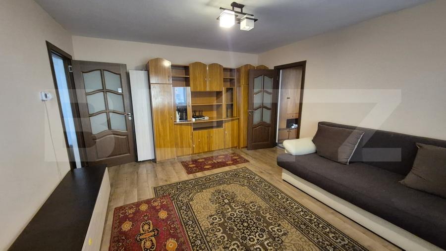 Apartament cu 2 camere semidecomandat, mobilat în Micro 16