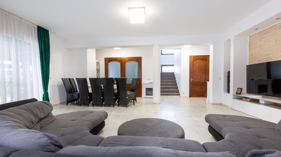 DE VANZARE - casă de familie deosebită în Sânpetru – teren de 1644 mp - 3