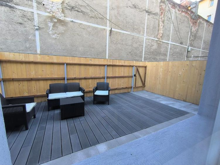 Apartament cu 2 camere semidecomandat în Central