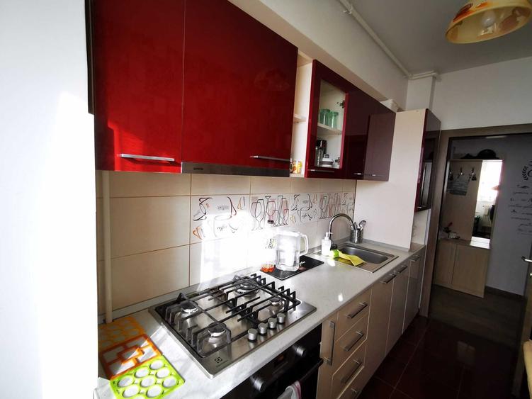 Apartament cu 2 camere decomandat în Berceni