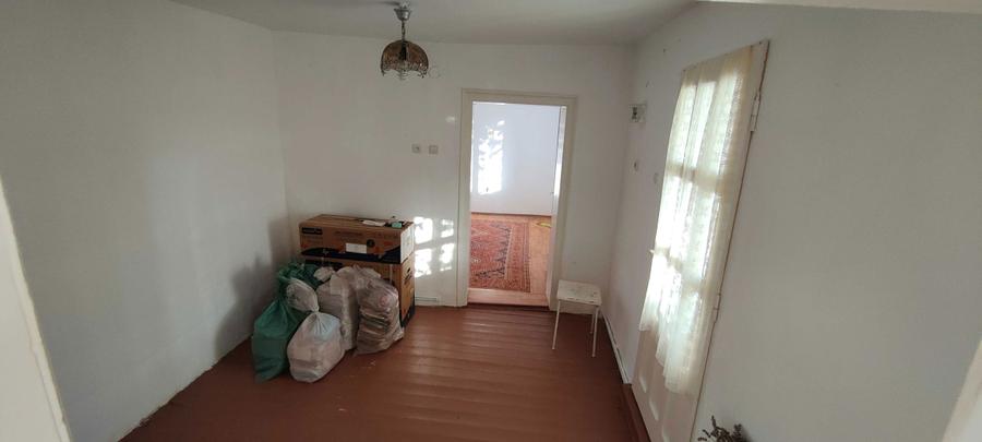 Casa 5 camere | 84 mp | Teren 1005 mp | Utilitati complete - 1