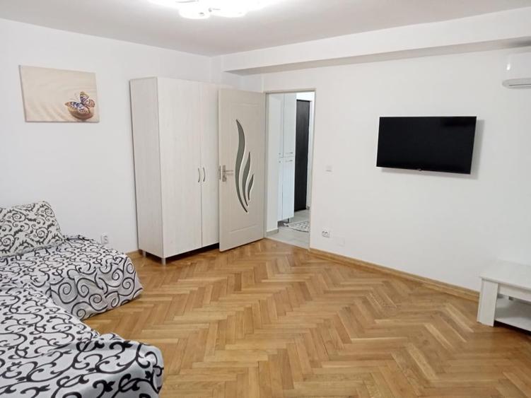 EFORIE  NORD APARTAMENT 2 CAMERE RENOVAT ETAJ 3 PRET 94.800 EURO - 1