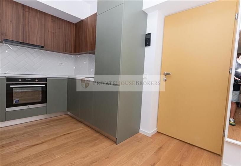 Aviatiei | Mega Image | Aviatiei Park | 2020 | Modern - 13