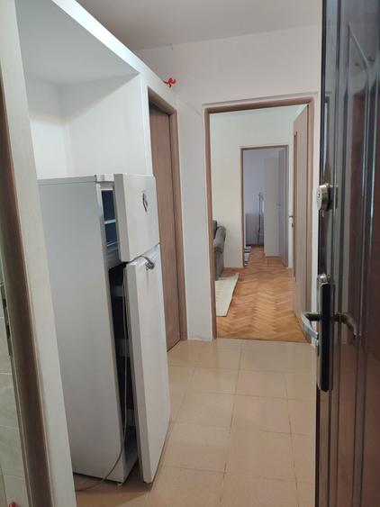 Inchiriez apartament cu 2 camere in calea Girocului(martirilor)i - 1