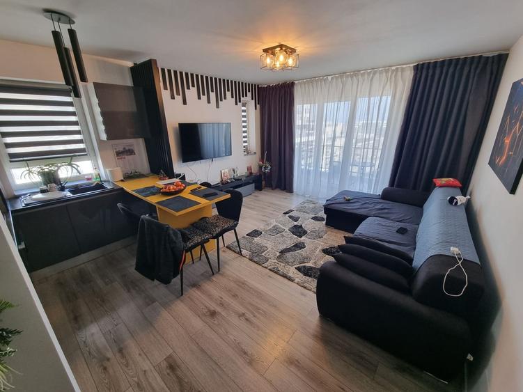 Apartament 3 camere zona Tomis Plus - 1