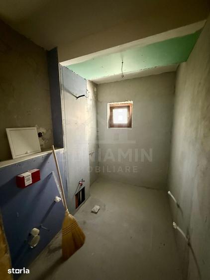 Apartament cu 3 camere decomandat în Brazda lui Novac