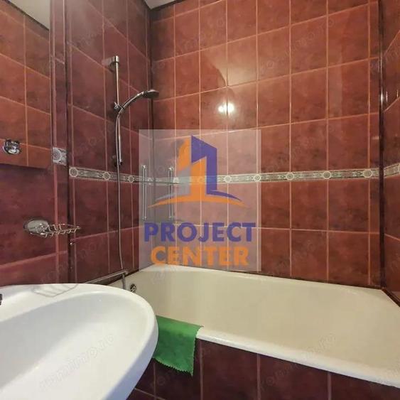 Garsoniera Exercitiu, stradala, langa statia de autobuz, centrala - 4