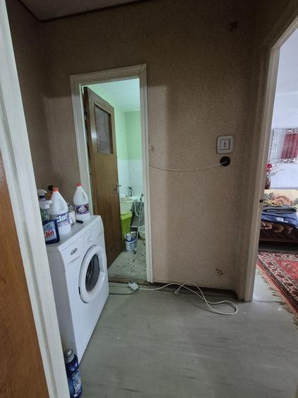 AP. 2CAM. ET.6/10 - AUCHAN TITAN,IRIS MALL / STR. JEAN STERIADI! - 11